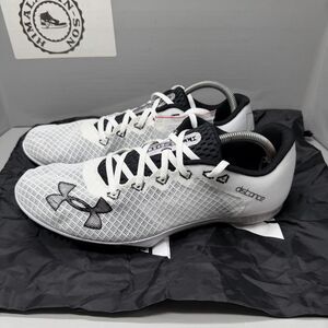 Under Armour Kick Distance 4 Track White 3025460-100 Men Size 10.5 W Bag/spikes